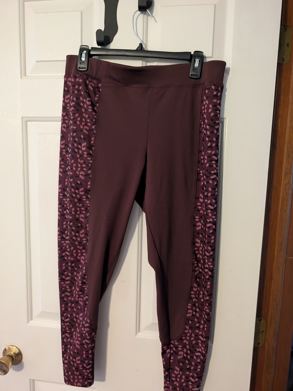 Jockey Plum Leggings with Pink Patterned Side Panels